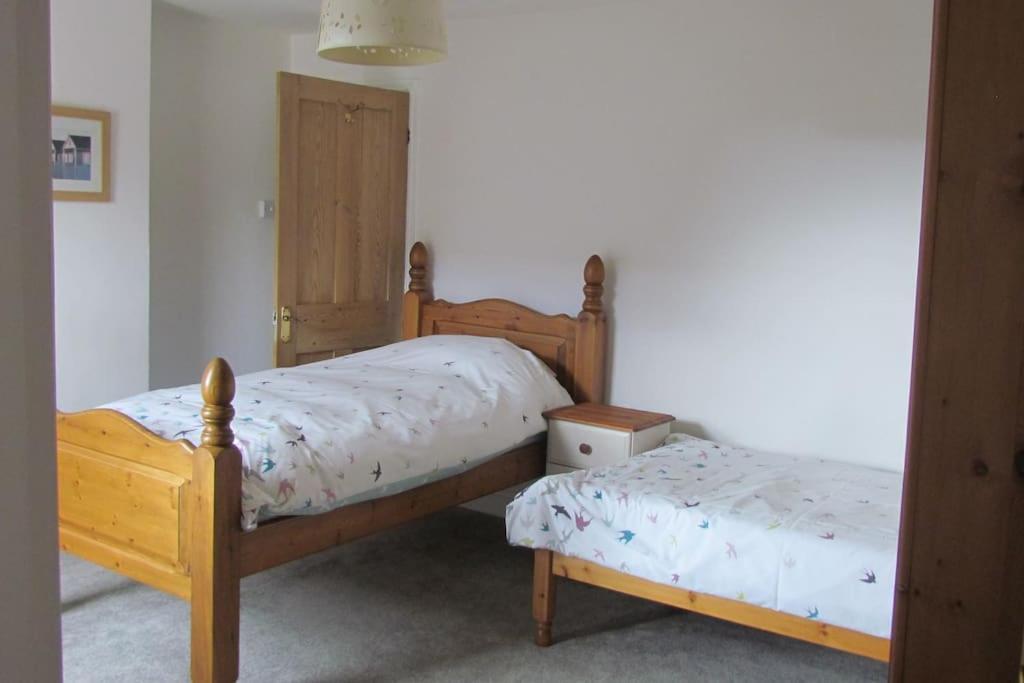 Welcoming Cottage In Chichester Near City Centre Exterior photo