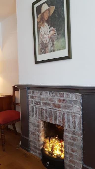 Welcoming Cottage In Chichester Near City Centre Exterior photo